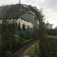 Photo taken at 英国様式庭園 Q-COURT by どん on 9/17/2021