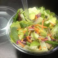 1/21/2013 tarihinde Jay C. T.ziyaretçi tarafından Giardino Gourmet Salads-Downtown Miami'de çekilen fotoğraf