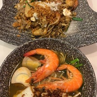 Photo taken at Penang Culture (Street Food Paradise) by Daisy Natalia Arifin on 3/30/2019