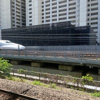Photo taken at 4番線ホーム by Suzushin on 4/30/2022