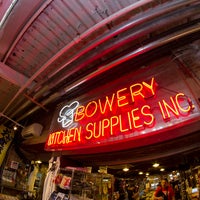 Foto tirada no(a) Bowery Kitchen Supplies por Bowery Kitchen Supplies em 8/12/2013