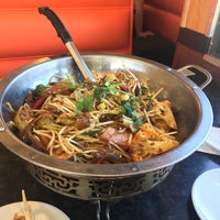 Photo taken at Sizzling Pot King - Sunnyvale by Huifeng G. on 2/11/2018