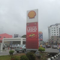 Photo taken at Shell by Abu A. on 2/8/2013