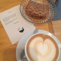Photo taken at Kapitän Coffeeshop by Rachel W. on 2/7/2016