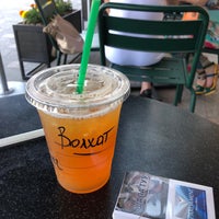 Photo taken at Starbucks by ♠️SİYAH♠️ on 6/6/2018