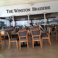 3/18/2013 tarihinde Sinem T.ziyaretçi tarafından The Winston Brasserie'de çekilen fotoğraf