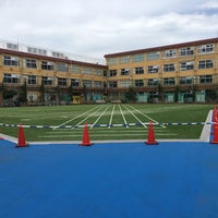 Photo taken at 北区立 田端小学校(旧滝一) by nownayoung on 7/2/2017