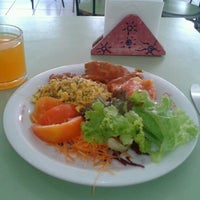 Foto diambil di Apfel Restaurante Vegetariano oleh Nelson B. pada 2/18/2013