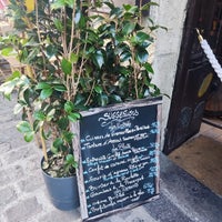 Photo taken at La Taverne de Montmartre by Nestor on 9/8/2023