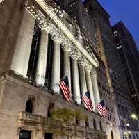 Foto tirada no(a) New York Stock Exchange por Sandro D. em 11/4/2023