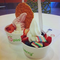 Photo taken at Pinkberry by Beyza A. on 5/21/2014