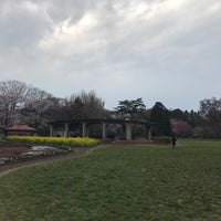 Photo taken at 宿根草園 by じんござえもん た. on 3/31/2022