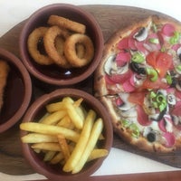 Photo taken at Pizza Pizza by Sedat Y. on 10/8/2018