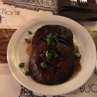 รูปภาพถ่ายที่ Buckhorn Steakhouse โดย Lilly K. เมื่อ 12/23/2017