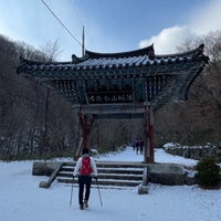Photo taken at 백련사 (白蓮寺) by Dianne 🇰🇷 C. on 12/26/2020