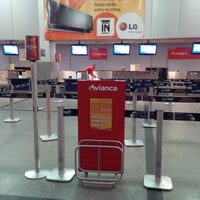 Photo taken at Check-in Avianca by Marcos t. on 1/26/2013