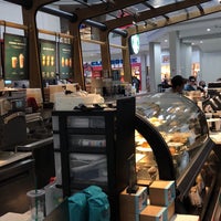 Photo taken at Starbucks by Zhengxi Y. on 1/14/2019