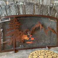 Foto scattata a Teton Mountain Lodge &amp;amp; Spa da Joel W. il 2/4/2023