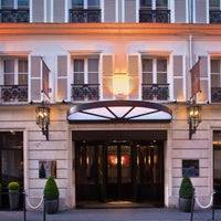 1/29/2016 tarihinde Hôtel Renaissance Paris Vendômeziyaretçi tarafından Hôtel Renaissance Paris Vendôme'de çekilen fotoğraf