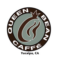Foto scattata a Queen Bean Caffe da Queen Bean Caffe il 7/30/2013