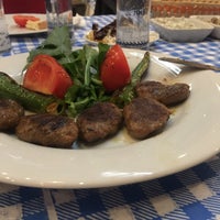 Photo taken at Giritli Restaurant by Gizem Ç. on 11/15/2017