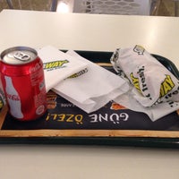 11/23/2014에 Sinan B.님이 Subway에서 찍은 사진