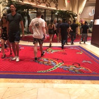 Foto diambil di Eastside Lounge at Encore Las Vegas oleh A . pada 8/7/2018