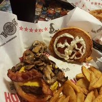 Photo taken at Fuddruckers by Val R. on 6/13/2017