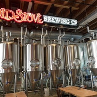 Photo taken at Old Stove Brewing Co - Marketfront by 伊 湯. on 12/18/2023