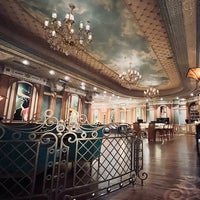 Foto tomada en Turquoise Cigar Lounge - Ritz Carlton  por Wael el 9/29/2023