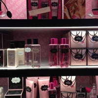 Photo taken at Victoria&amp;#39;s Secret Beauty &amp;amp; Accessories by Giovanni A. on 2/14/2013
