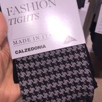 Photo taken at Calzedonia by Gyu👑 on 10/30/2018
