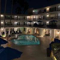 Photo prise au Beverly Hills Plaza Hotel &amp;amp; Spa par Bandar A. le12/14/2023