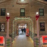 Photo taken at Ghirardelli Chocolate Marketplace by Bandar A. on 11/28/2023