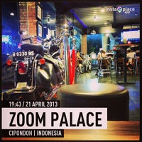 Photo taken at ZOOM Palace cafe and resto by tricialavigne on 4/21/2013