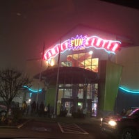 Foto tirada no(a) Tukwila Family Fun Center &amp;amp; Bullwinkle&amp;#39;s Restaurant por Vyacheslav B. em 12/9/2017