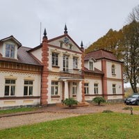 Photo taken at Mārcienas Muiža / Marciena Manor by Aldis L. on 10/11/2019