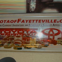 Das Foto wurde bei Toyota of Fayetteville von Toyota of Fayetteville am 9/19/2014 aufgenommen