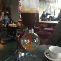 4/18/2015にFadime İ.がMore Coffee &amp;amp; Teaで撮った写真