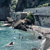 Das Foto wurde bei Outdoor Portofino von عَبدالسلام am 7/6/2022 aufgenommen