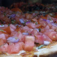Снимок сделан в Saba&amp;#39;s Pizza пользователем Shayna A. 6/29/2017