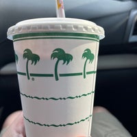 Photo taken at In-N-Out Burger by Pedro R. on 4/3/2023