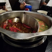 Photo taken at Hou Yi Hot Pot by Kao-ying C. on 2/5/2019