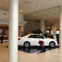 新潟トヨタ自動車 新潟店 Concessionaria Loja De Veiculos