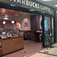 Photo taken at Starbucks by てっど K. on 1/16/2023