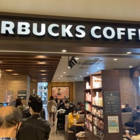 Photo taken at Starbucks by てっど K. on 3/2/2022