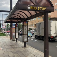 Photo taken at Kita 1 jo Nishi 4 chome Bus Stop by てっど K. on 8/4/2023