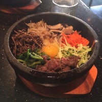 4/27/2014 tarihinde Lisaziyaretçi tarafından BaDa Korean BBQ Tofu House'de çekilen fotoğraf