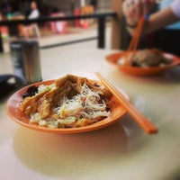 Photo taken at Ruyi Vegetarian Food by ᴡ T. on 12/29/2012