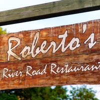 4/9/2018 tarihinde Roberto&amp;#39;s River Road Restaurantziyaretçi tarafından Roberto&amp;#39;s River Road Restaurant'de çekilen fotoğraf